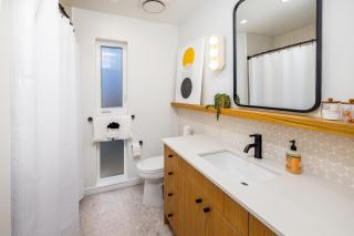 Secret Hideaway - New Custom Built Home - 3