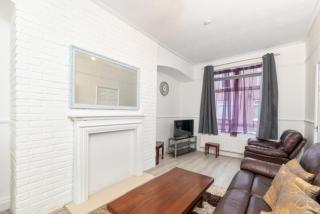 Charming 2-bedroom house - 1