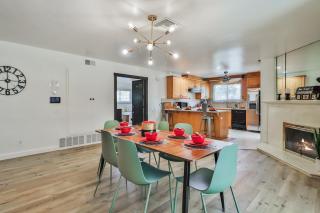 3BR 2BR West Hills Retreat Heart of the Valley near Malibu and Freeway - 8