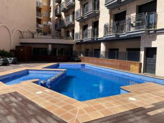 Sakura Suite - 4p Modern Apartment with Parking & Swimming Pool - Lloret de Mar - 0