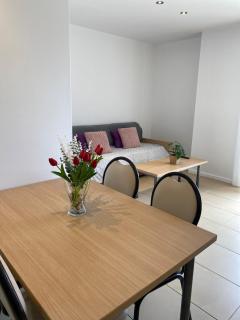 Sakura Suite - 4p Modern Apartment with Parking & Swimming Pool - Lloret de Mar - 8