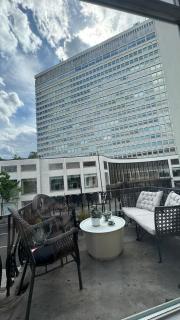 Flat by - Londra - 1
