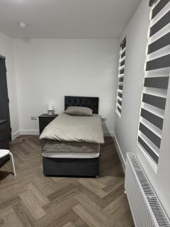 Old Ridgeway Hotel - Chingford - 8