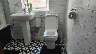 Stay in the Heart of Walthamstow Central - 3