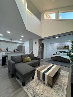DT Dallas l 2BD BOHO Escape l 5 Min from Love Field - Dallas - 0
