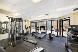 Newly Renovated Studio with Pool & Steps to Waikiki Beach - 3