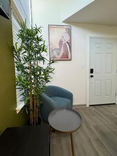 DT Dallas l 2BD PINK Paradise l 5 Min from Love Field - Dallas - 5