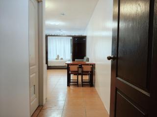 One Oasis Condo with Balcony and King Size Bed - Davao City - 8
