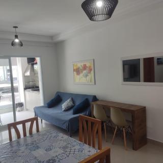 Apartamento em Ubatuba 350m da praia das Toninhas -2 quartos, piscina, varanda gourmet com churrasqueira, ar condicionado, cozinha completa, duas garagens - Ubatuba - 0