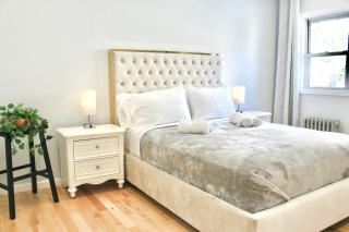2-Bedroom Apartment 15 Minutes From Manhattan in LIC Astoria Queens - - 0