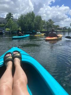 Gorgeous, One-Story, Open-Concept Home with 2,791sqft, Smart TVs, 8 Bikes, Heated Pool with Waterfall, Fishing and Beach Gear, Baby Essentials, Dog Friendly! Gulf of Mexico Access! - Cape Coral - 9
