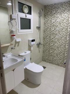 Sea view penthouse with DJ lounge - Ajman - 4