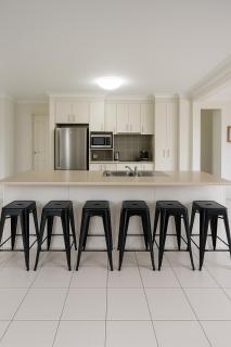 Tropical 4 Bedroom, 2 Bathroom, Pool Home - Ross River - 2