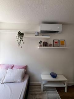 Nice appartement for 2 adults with air-conditioning - 9