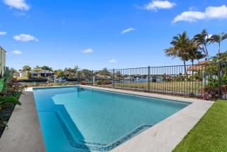 Seanna Blue: Relax & Indulge on the Canal - Banksia Beach - 0