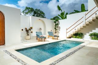 CHEZ JORGE, 2br Villa Rooftop and nature - Tumbak Bayuh - 0