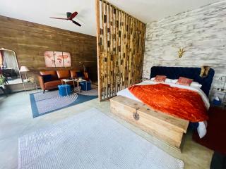 Sequoia Pine View Trailer Featured on HGTV - Wofford Heights - 9