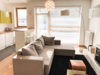 Stunning & Quiet Apartment - 6