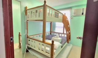 AURUM HOLISTAY DECA HOMES 2BR UNIT with FREE CAR PARK - Manila - 4