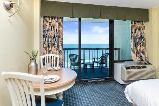 Charming Oceanfront Studio with 2 Queen Beds 11th Fl Compass Cove Pinnacle Building - Myrtle Beach - 0