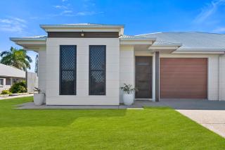 Hill Street Hideaway - Emu Park - 0
