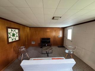 Bridgeport House WV, Close to UHC, FBI, The Bridge Complex - 8