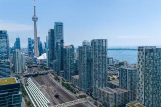Sky Living Awesome Lake and City View - 5