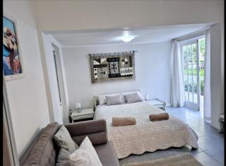 Boerenooientjie Apartment- Hebron Guest Farm - Malmesbury - 0