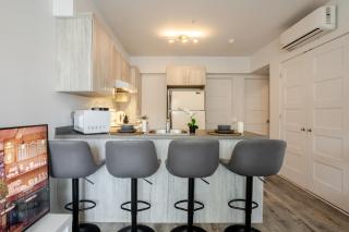 Modern 3BR in Griffintown - Montreal - 1
