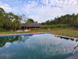 Sirimane Homestay - Swimming Pool, Home Food, Estate - Sakleshpur - 6