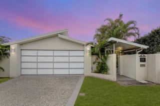 Luxury Riverfront Home on the Gorgeous Gold Coast - Gold Coast - 9