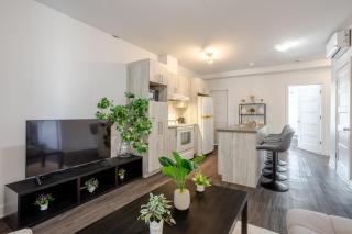 Luxurious 4 BR Suite in Griffintown - Montréal - 3
