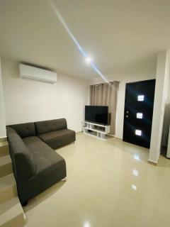 Residencia completa cerca de zona norte - Culiacán - 0