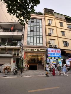 T4 City view 3 bedrooms 5 beds elevator free laundry - Hanoi - 8