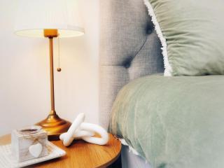 QV1903 - Ultimate CBD Living QV APT 2BR with Rooftop Pool, Gym, Park - Melbourne - 1