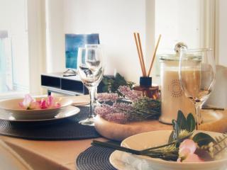 QV1903 - Ultimate CBD Living QV APT 2BR with Rooftop Pool, Gym, Park - Melbourne - 4
