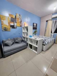 Condo Near World Trade, Star City and MoA - Amazing Breeze - 5