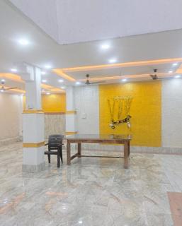 Comfi Stay Hotel Bhopal - Bhopal - 4