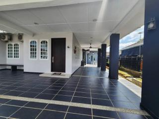Azure Yard Stay - Kuching - 1