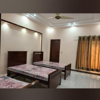 Al-Jannat Girls Hostel - 0