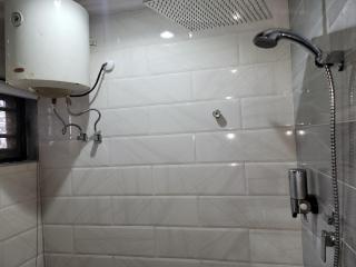 House 44, The Caesar's Hotel and Apartment - Ikeja - 6