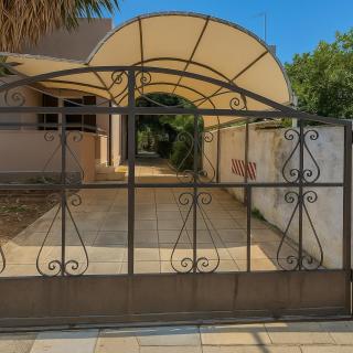 Spacious House near the Center - Ayía Marína - 8
