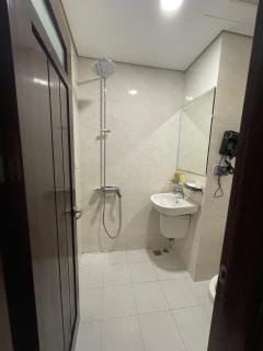 Hoàng gia HOTEL - Hanoi - 1