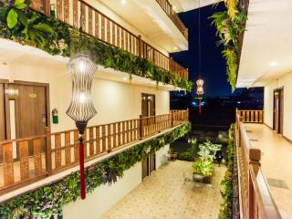 B2 Airport Boutique & Budget Hotel - 8