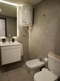 Acero - Comfortable and bright, in front of Shopping - Montevideo - 0