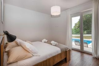 Villa Grace, a romantic single story villa with a pool - VeliGolji - 1