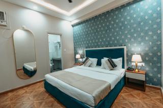 OPUS By Hotel Shiv - Green Park - 2