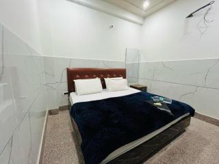 Noida Hights - Neu-Delhi - 4