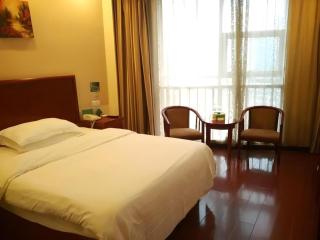 GreenTree Inn Heze Railway Station Hotel - 4