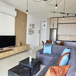 Cosy Sea View Apartment - 8